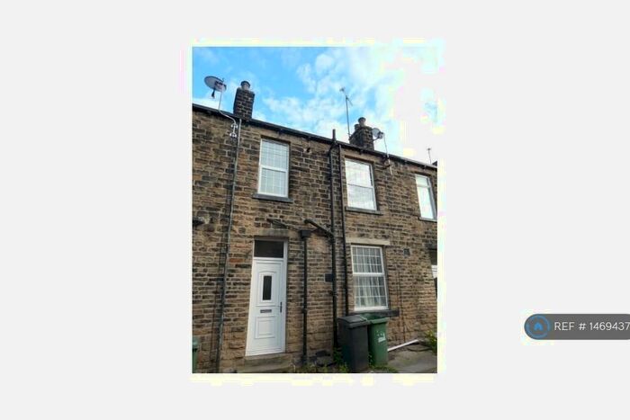 1 Bedroom Terraced House To Rent In Paradise Grove, Horsforth, Leeds, LS18