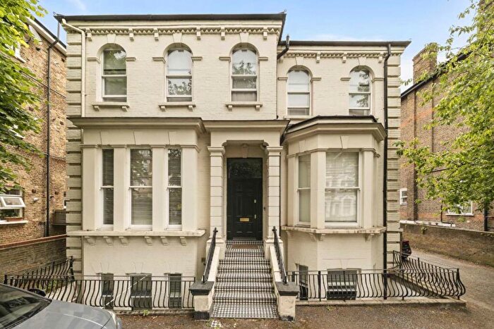 2 Bedroom Flat For Sale In West End Lane, West Hampstead, NW6