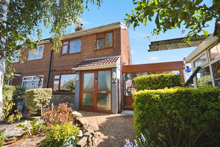 3 Bedroom Semi-Detached House For Sale In New Road, Codnor Park, NG16