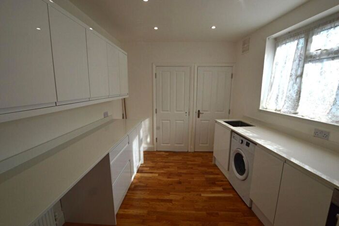 1 Bedroom Flat To Rent In Empress Parade, E4