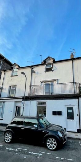 1 Bedroom Flat To Rent In Queen Street, Torquay, TQ1