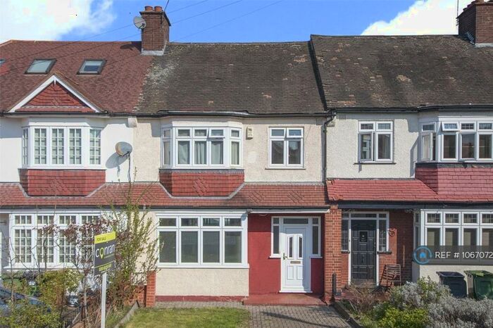 4 Bedroom Terraced House To Rent In Woodyates Road, London, SE12