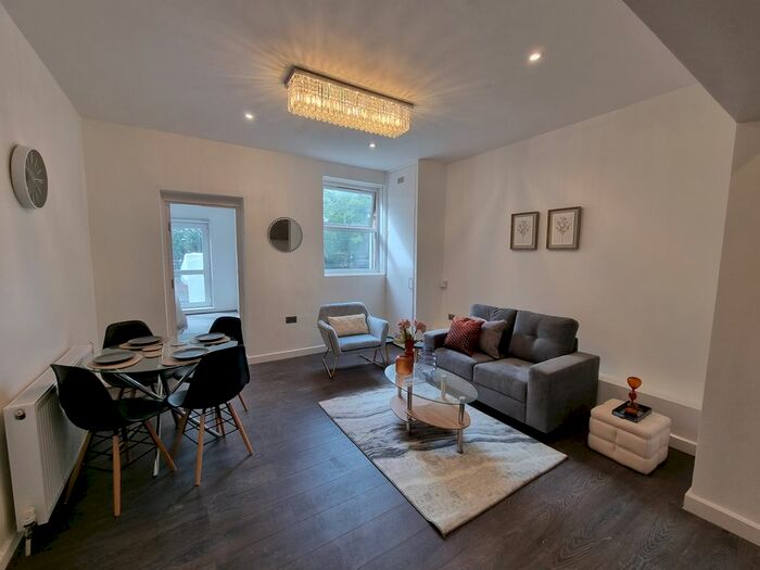 2 Bedroom Flat To Rent In Church Street, Enfield, London, N9