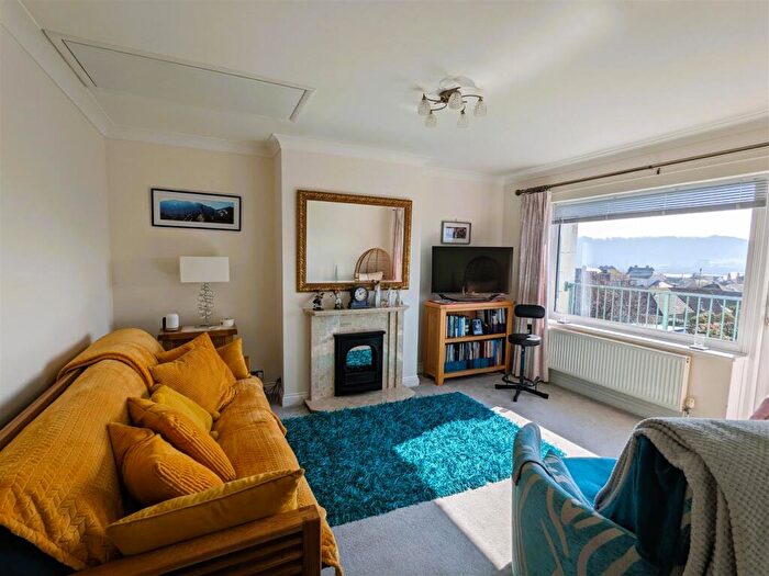 1 Bedroom Flat To Rent In Overlea Avenue, Deganwy, Conwy, LL31