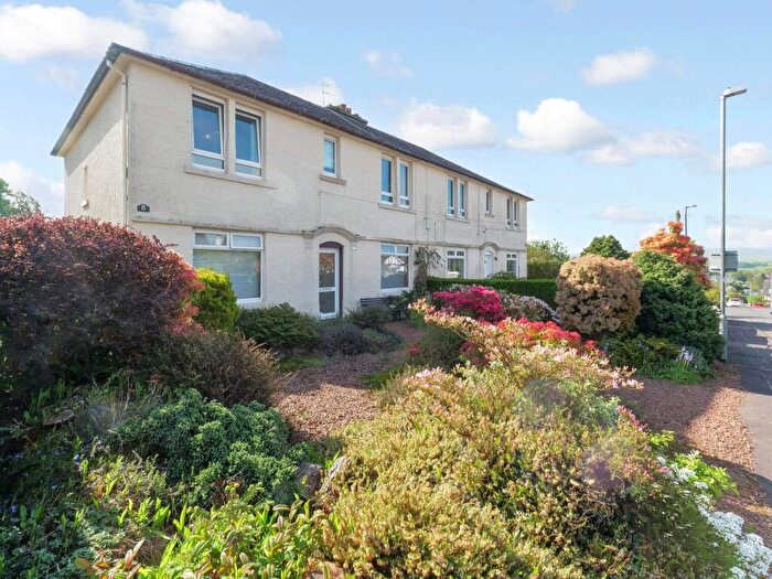 2 Bedroom Flat For Sale In Oldhall Drive, Kilmacolm, Inverclyde, PA13