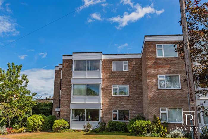 2 Bedroom Apartment For Sale In Portland House, Fourth Avenue, Frinton-On-Sea, CO13