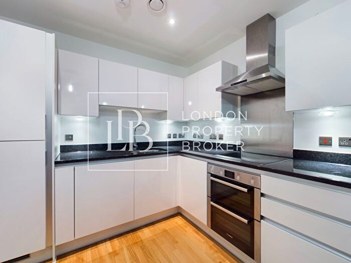 1 Bedroom Flat To Rent In Larkwood Avenue, London, SE10