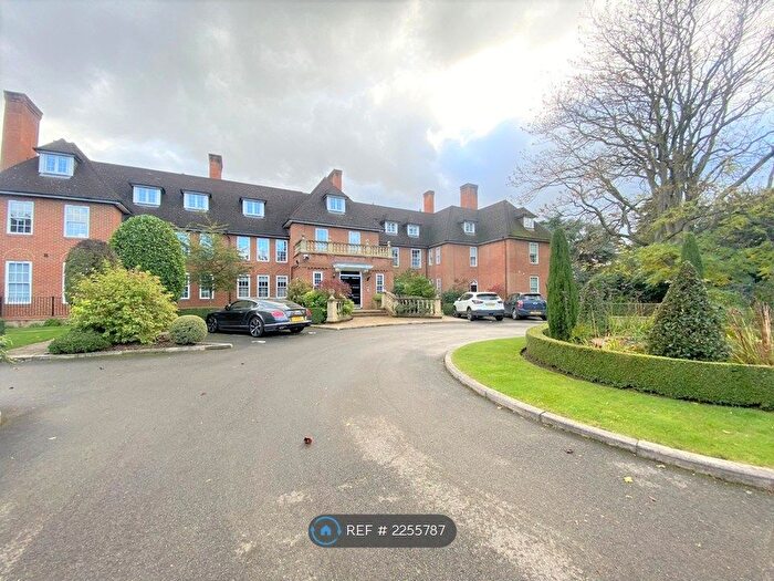 2 Bedroom Flat To Rent In Seven Hills Road, Iver, SL0