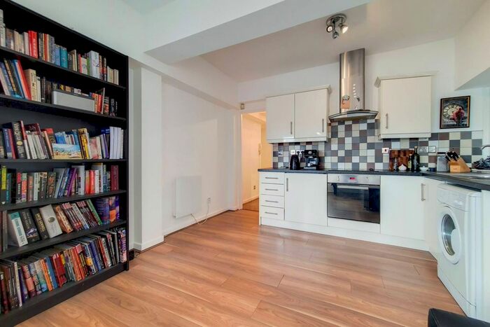 1 Bedroom Flat To Rent In Maynards Quay, Wapping, London, E1W