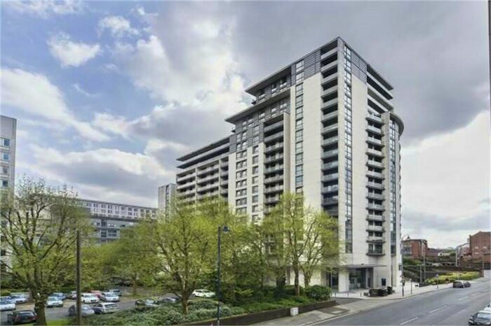 2 Bedroom Apartment To Rent In Centenary Plaza, Holliday Street, Birmingham City Centre, B1