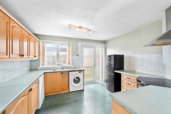 3 Bedroom Property For Sale In Forrest Walk, Uphall, EH52