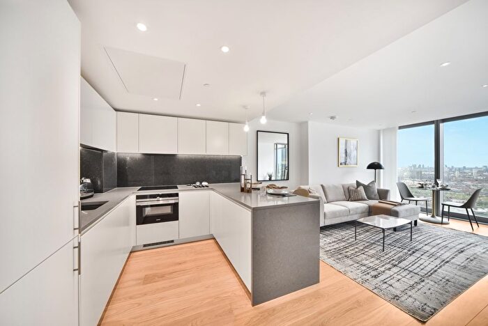 1 Bedroom Flat To Rent In Landmark Pinnacle, Marsh Wall, E14