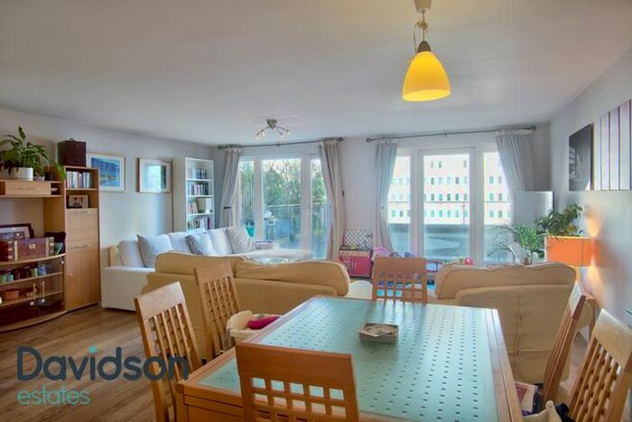 3 Bedroom Flat To Rent In Wharfside Street, City Centre, Birmingham, B1