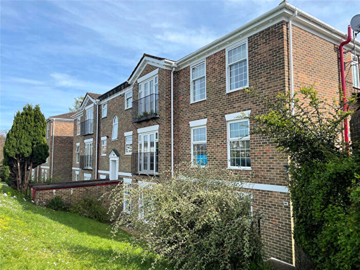 2 Bedroom Apartment To Rent In Midhurst, GU29