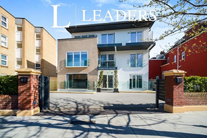 2 Bedroom Apartment To Rent In Wilbury Avenue, Hove, BN3