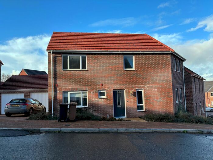 3 Bedroom Semi-Detached House To Rent In Battle Abbey Way, Exeter, EX1