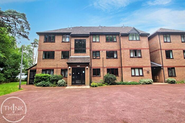 2 Bedroom Apartment For Sale In Pine Court, Plantation Drive, Norwich, NR7