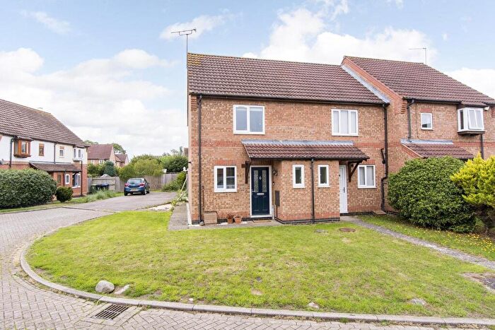 2 Bedroom End Of Terrace House For Sale In Woburn Close, Market Harborough, LE16