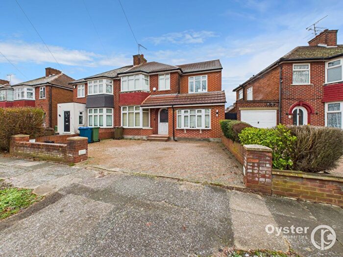 4 Bedroom Semi Detached House To Rent In Gyles Park, Stanmore, HA7