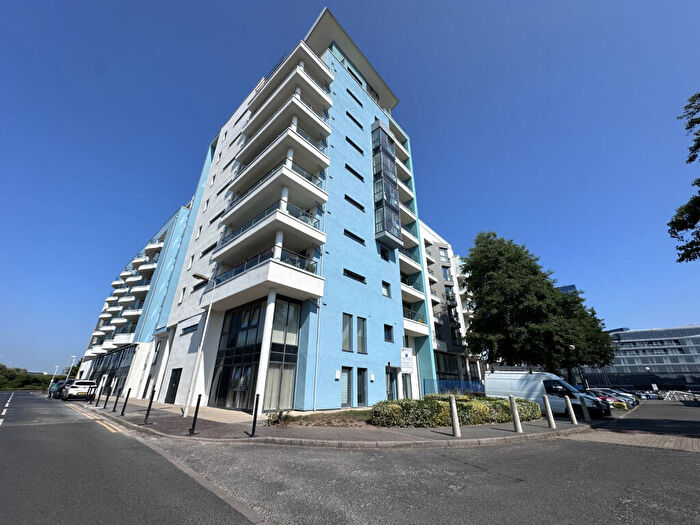 1 Bedroom Flat For Sale In Sapphire Court, Ocean Way, SO14