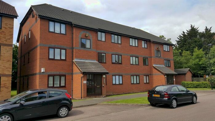 2 Bedroom Flat To Rent In Ainsley Close, Edmonton, London, N9