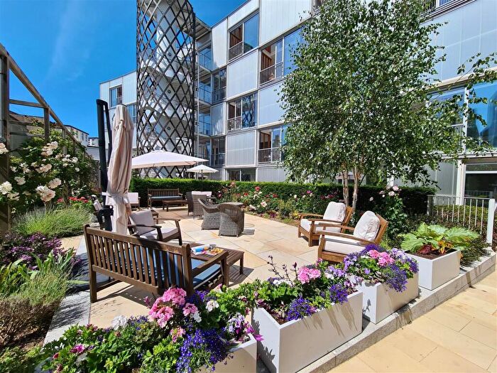 1 Bedroom Property For Sale In Sutton Park Road, Seaford, BN25