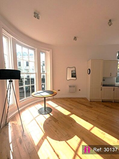 2 Bedroom Flat To Rent In Charlwood Street, London, SW1V