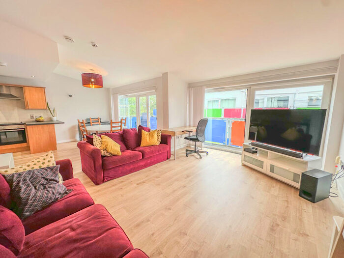 1 Bedroom Apartment To Rent In Concord Street, Leeds, LS2