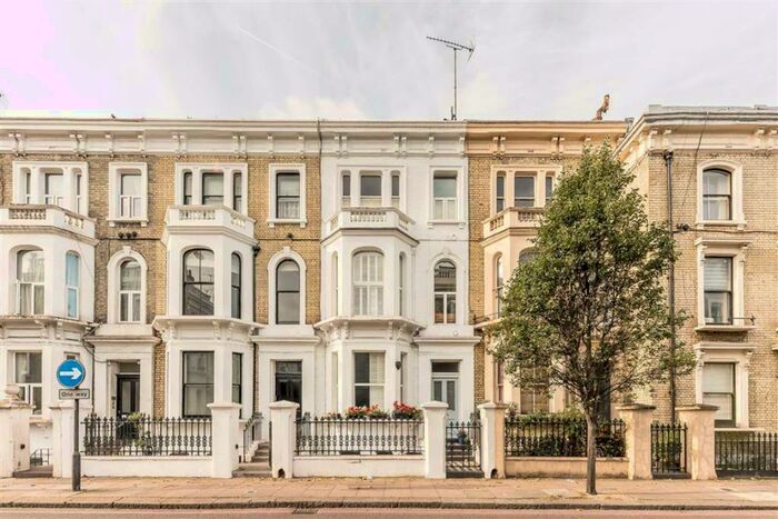 1 Bedroom Flat To Rent In Finborough Road, South Kensington, SW10