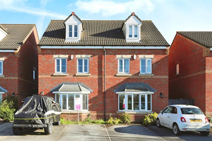 4 Bedroom Semi-Detached House For Sale In Northfield Avenue, Toll Bar, Doncaster, DN5