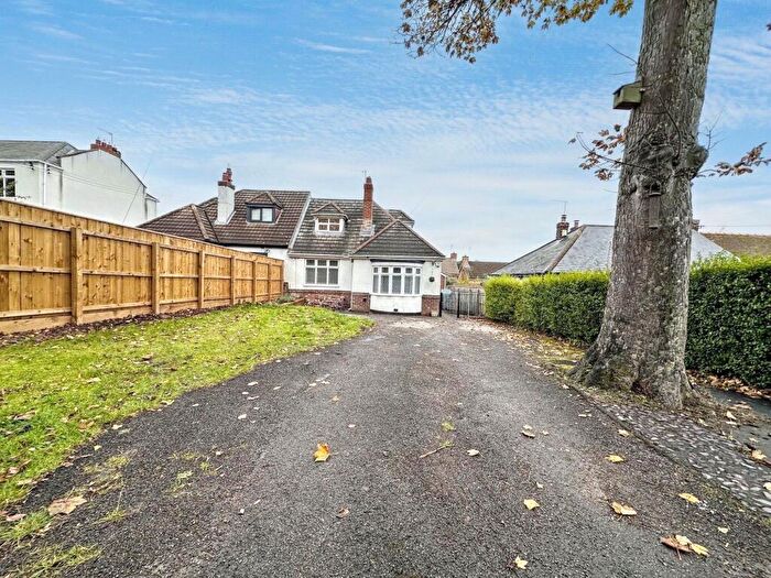 3 Bedroom Semi-Detached Bungalow For Sale In Peareth Hall Road, Washington, Tyne And Wear, NE37