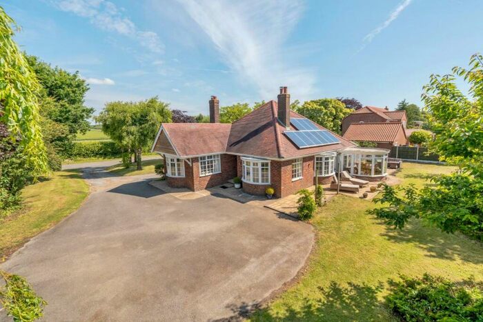 3 Bedroom Detached Bungalow For Sale In Thimbleby, LN9