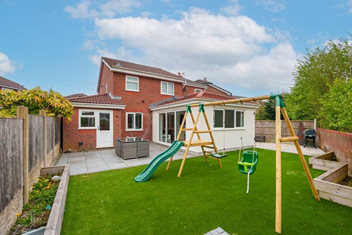 4 Bedroom Detached House For Sale In Finsbury Park, Farnworth, Widnes, WA8