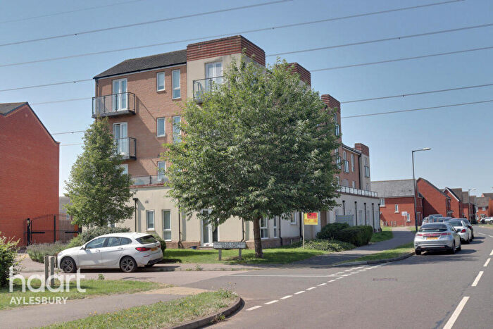 2 Bedroom Flat For Sale In Nicholas Charles Crescent, Aylesbury, HP18