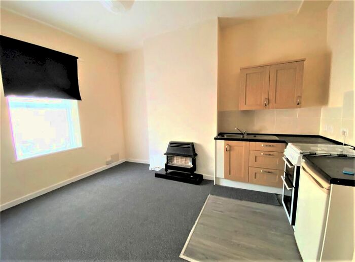 1 Bedroom Flat To Rent In Partridge Road, Roath, Cardiff, CF24
