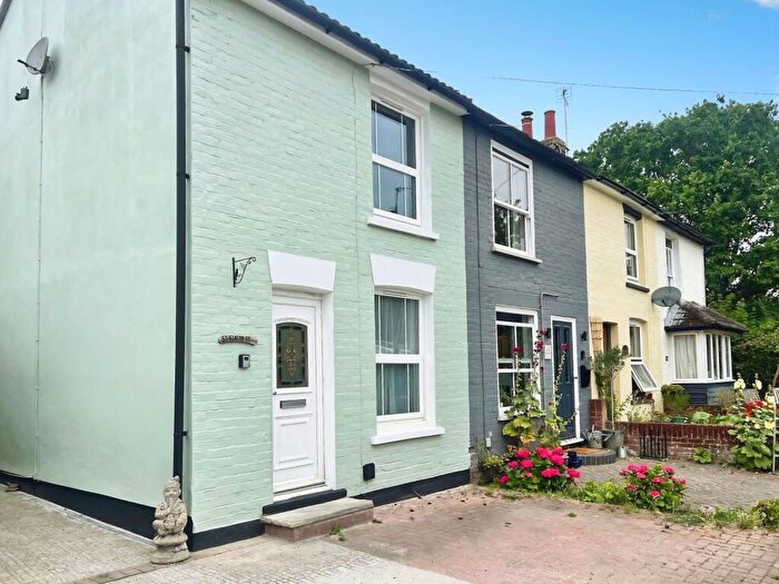 3 Bedroom Terraced House For Sale In Albion Street, Rowhedge, Colchester, CO5