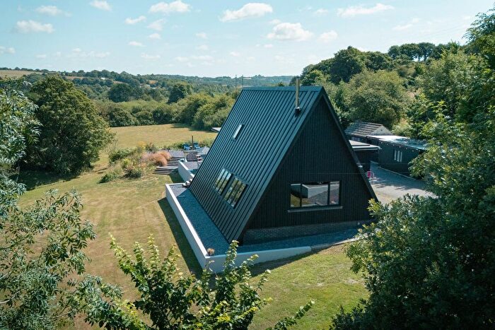 3 Bedroom Property For Sale In Bissoe, Cornwall, TR4