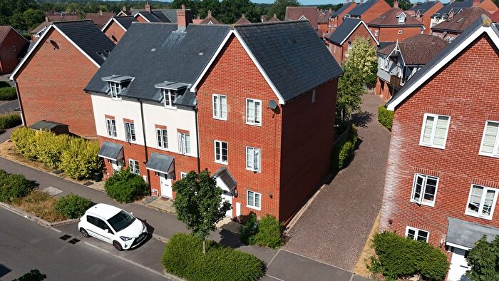 3 Bedroom End Terrace House For Sale In Sargent Way, Broadbridge Heath, Horsham, RH12