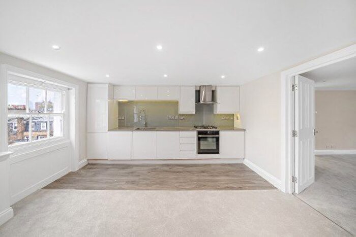 2 Bedroom Flat To Rent In Onslow Gardens, London, SW7