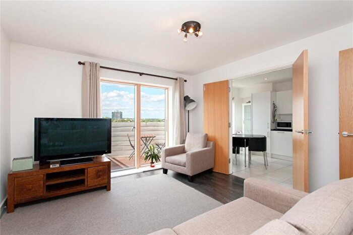 3 Bedroom Flat To Rent In Chris Pullen Way, Hillmarton Conservation Area, N7