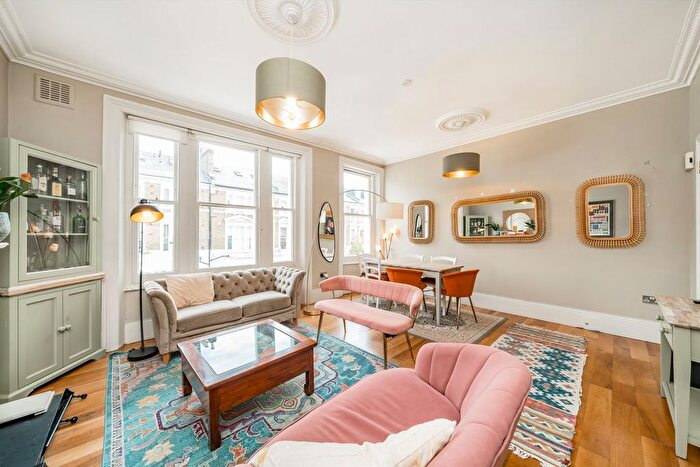 4 Bedroom Maisonette To Rent In Grittleton Road, Maida Vale, W9