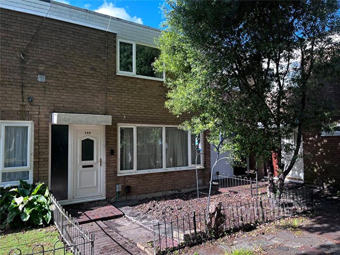 2 Bedroom Terraced House For Sale In Caswell Close, Farnborough, GU14