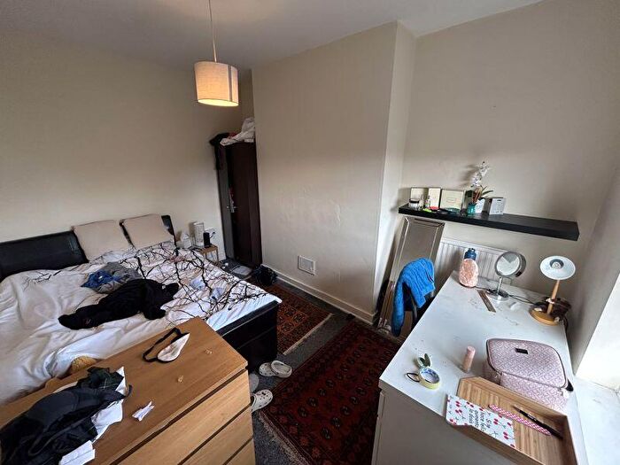 5 Bedroom Terraced House To Rent In Portland Road, Nottingham, NG7