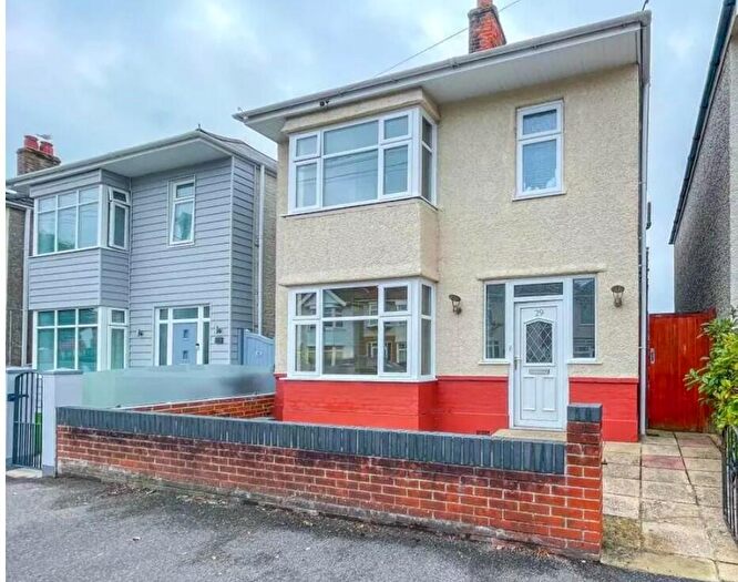 3 Bedroom Detached House To Rent In Burleigh Road, Bournemouth, Dorset, BH6