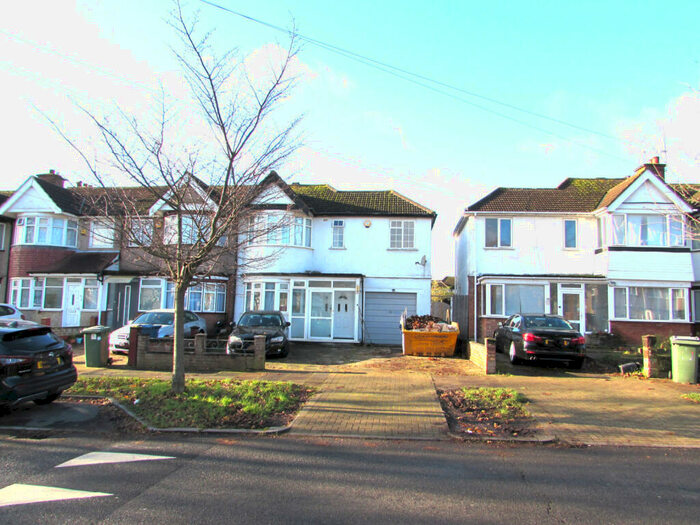 4 Bedroom Semi-Detached House To Rent In Kings Road, Harrow, Middlesex, HA2