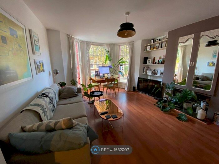 1 Bedroom Flat To Rent In Forburg Road, London, N16