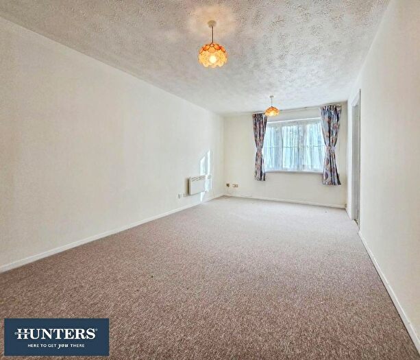 2 Bedroom Flat For Sale In Foxglove Court, Vicars Bridge Close, Wembley, HA0