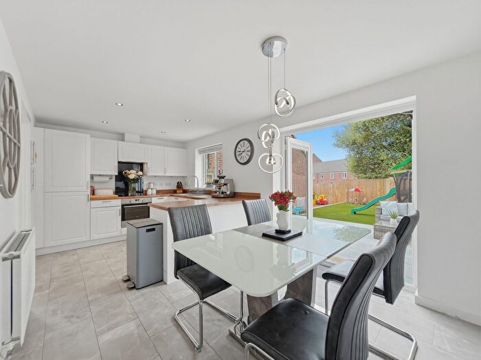 4 Bedroom Detached House For Sale In Brook Field (Cae'r Nant), Oakdale, NP12