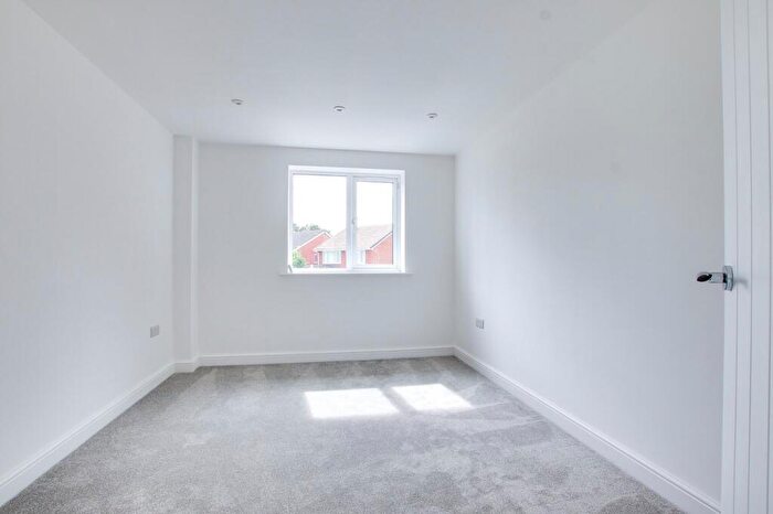 2 Bedroom Detached House For Sale In Cedar Mount, Lyndhurst, SO43