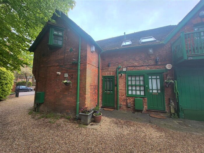 Studio To Rent In Milton Road, Bedford, MK40